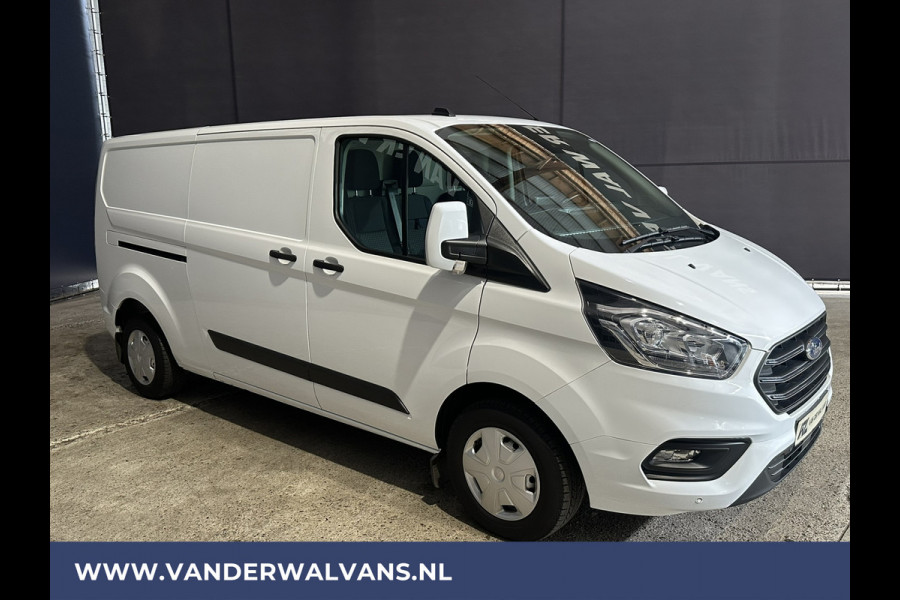 Ford Transit Custom 2.0 TDCI L2H1 Euro6 Airco | Navigatie | Camera | LED | Cruisecontrol | Verwarmde voorruit 2800kg trekvermogen, Stoelverwarming, Parkeersensoren, Bijrijdersbank