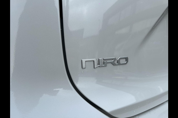 Kia Niro EV Light Edition 64.8 kWh Automaat | Clima | Cruise | Camera | Navi | Apple Carplay & Android Auto |