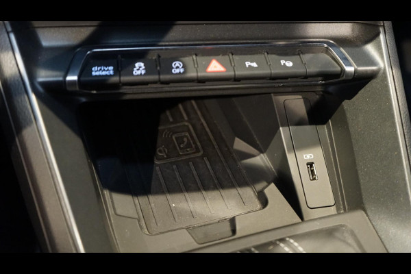 Audi Q3 Sportback 45 TFSI Quattro 3x S-Line Black Edition AUTOMAAT-360 CAMERA-ACC-BANG&OLUFSEN-KEYLESS-MATRIX-STANDKACHEL-TREKHAAK