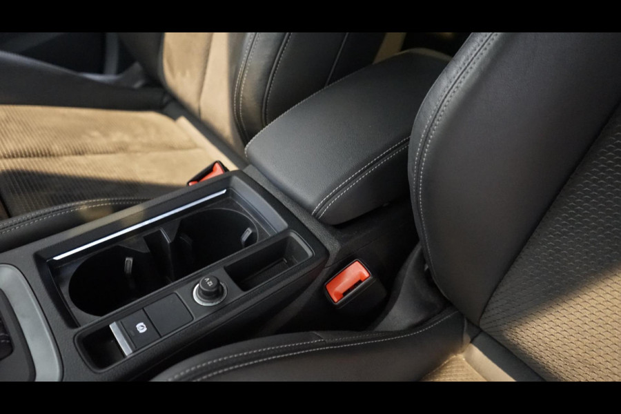 Audi Q3 Sportback 45 TFSI Quattro 3x S-Line Black Edition AUTOMAAT-360 CAMERA-ACC-BANG&OLUFSEN-KEYLESS-MATRIX-STANDKACHEL-TREKHAAK