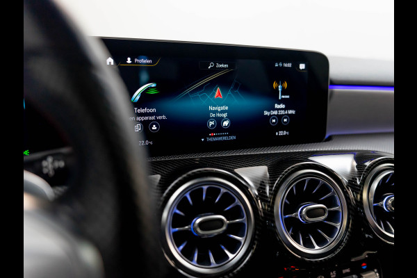 Mercedes-Benz A-Klasse A 200 AMG Line | NIGHT | Pano | Burmester®