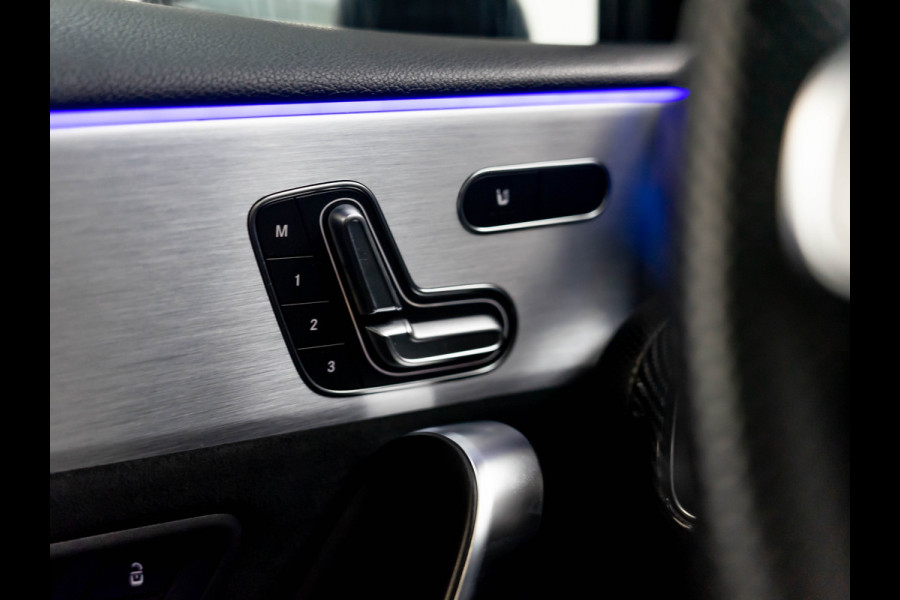 Mercedes-Benz A-Klasse A 200 AMG Line | NIGHT | Pano | Burmester®