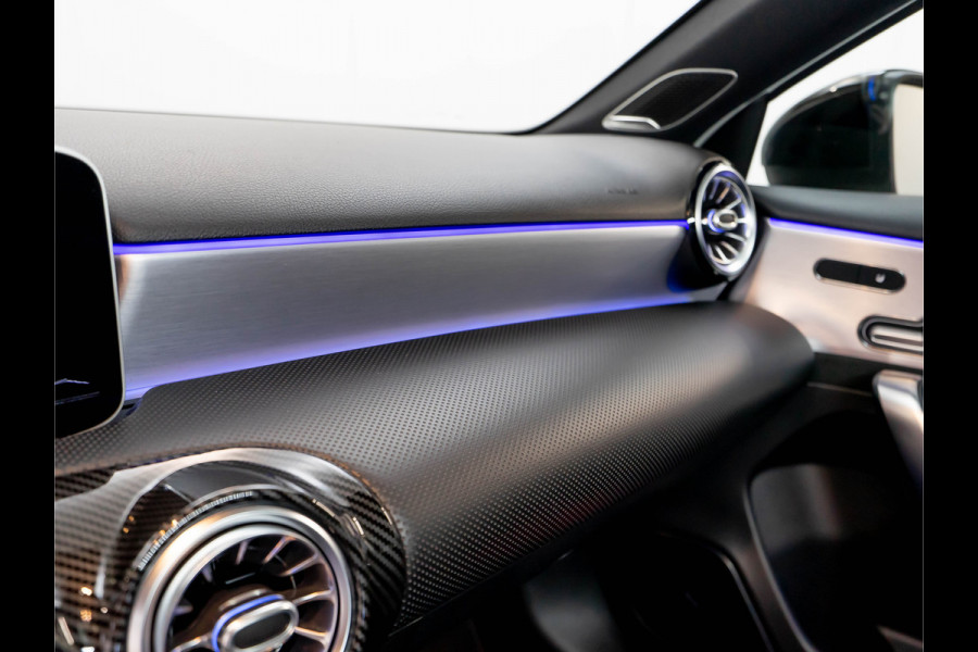 Mercedes-Benz A-Klasse A 200 AMG Line | NIGHT | Pano | Burmester®