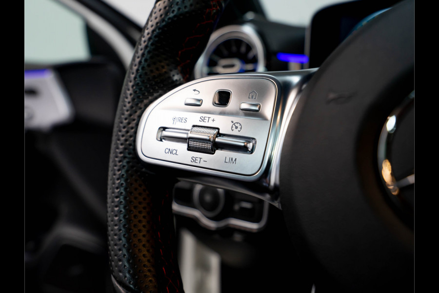 Mercedes-Benz A-Klasse A 200 AMG Line | NIGHT | Pano | Burmester®