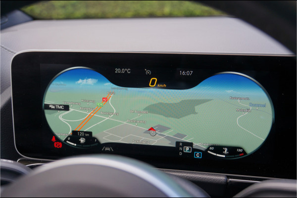 Mercedes-Benz GLA GLA 250 4M AMG Line | Leder Panorama Carplay Camera