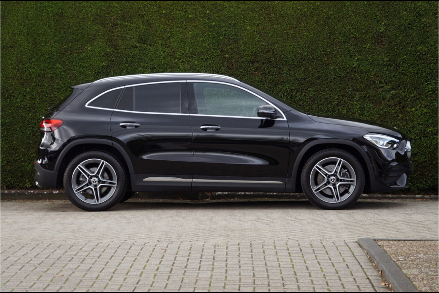 Mercedes-Benz GLA GLA 250 4M AMG Line | Leder Panorama Carplay Camera