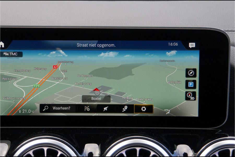 Mercedes-Benz GLA GLA 250 4M AMG Line | Leder Panorama Carplay Camera