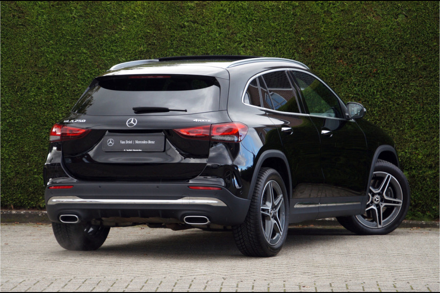 Mercedes-Benz GLA GLA 250 4M AMG Line | Leder Panorama Carplay Camera