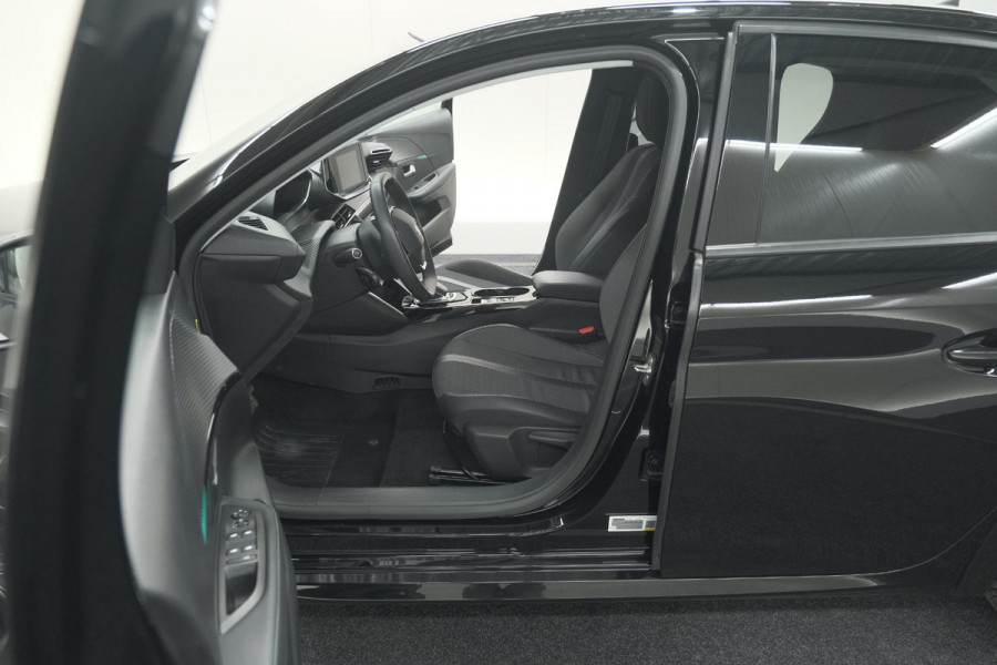 Peugeot e-208 EV Allure 50 kWh | 3 Fase Laadfunctie | Parkeersensoren | Apple Carplay