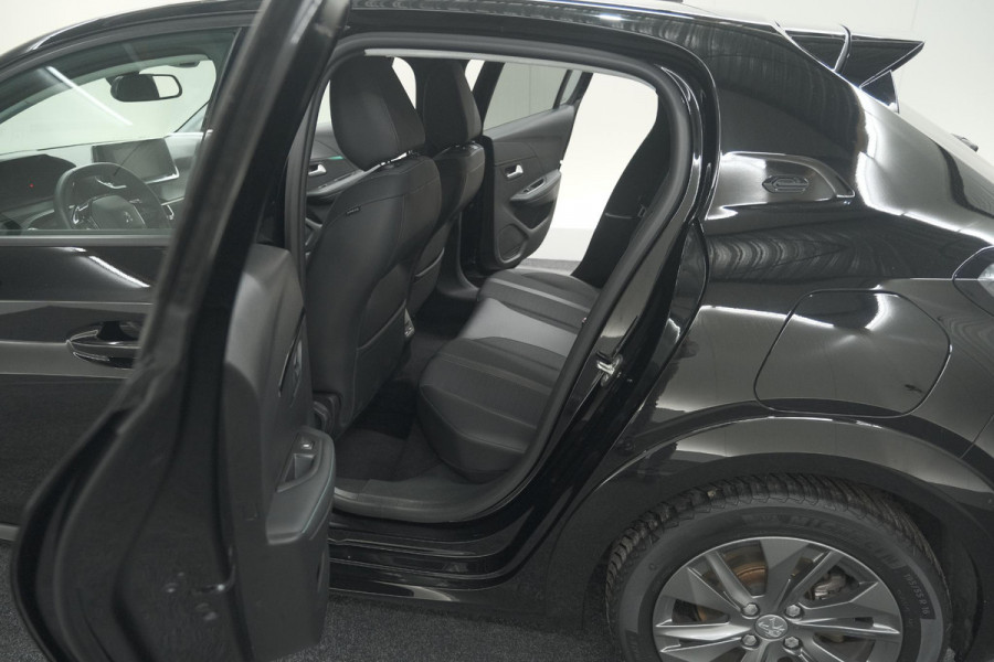 Peugeot e-208 EV Allure 50 kWh | 3 Fase Laadfunctie | Parkeersensoren | Apple Carplay