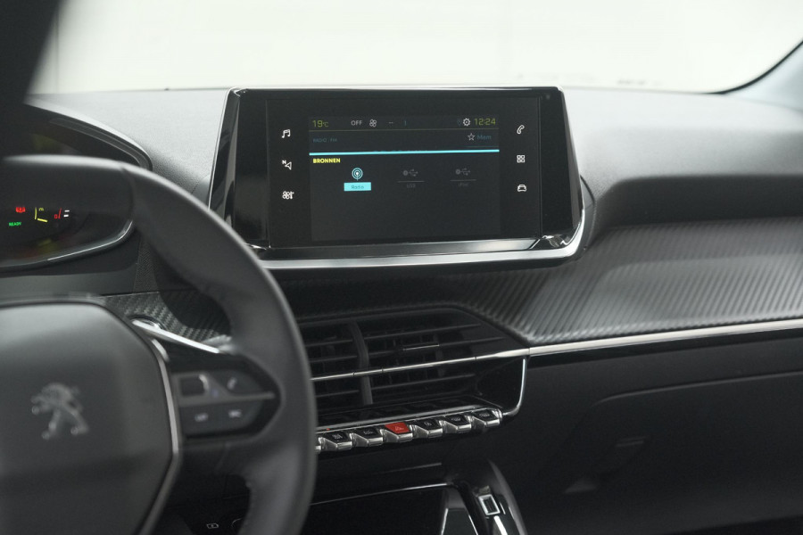 Peugeot e-208 EV Allure 50 kWh | 3 Fase Laadfunctie | Parkeersensoren | Apple Carplay