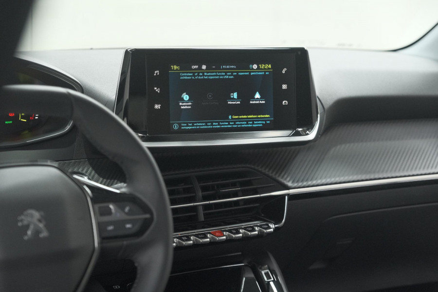 Peugeot e-208 EV Allure 50 kWh | 3 Fase Laadfunctie | Parkeersensoren | Apple Carplay