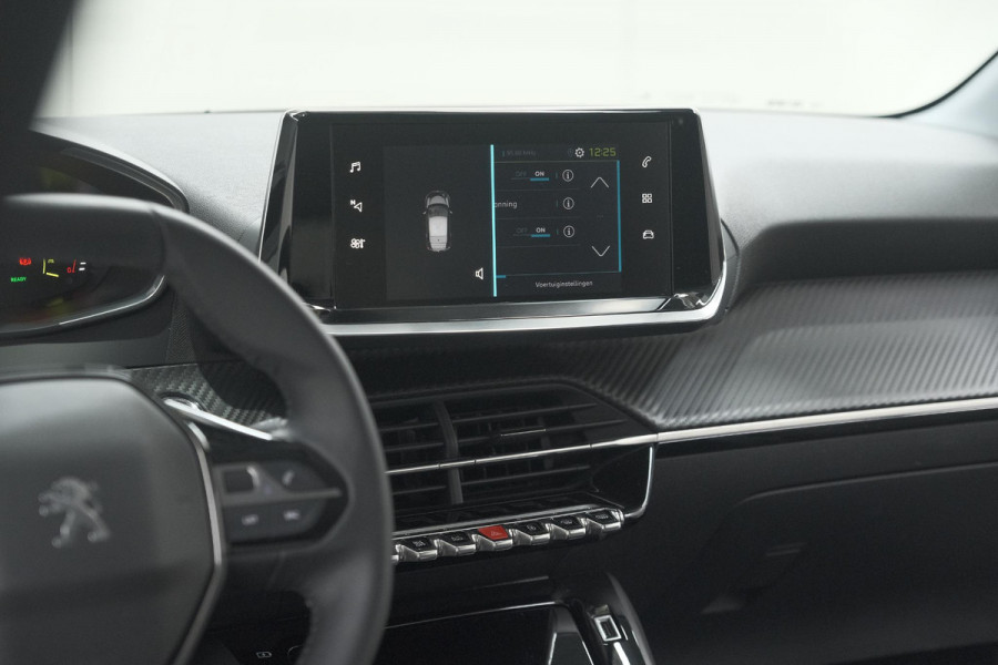 Peugeot e-208 EV Allure 50 kWh | 3 Fase Laadfunctie | Parkeersensoren | Apple Carplay