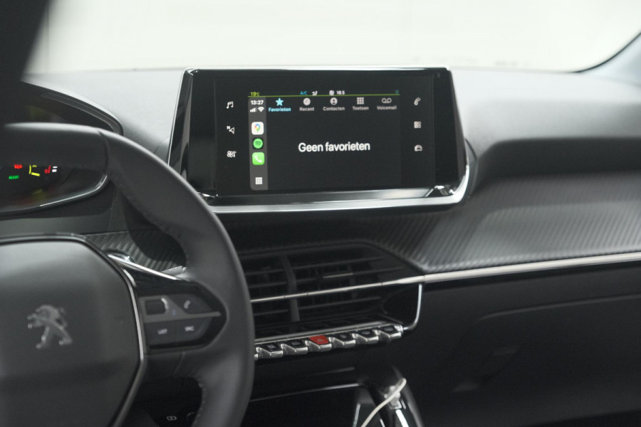 Peugeot e-208 EV Allure 50 kWh | 3 Fase Laadfunctie | Parkeersensoren | Apple Carplay