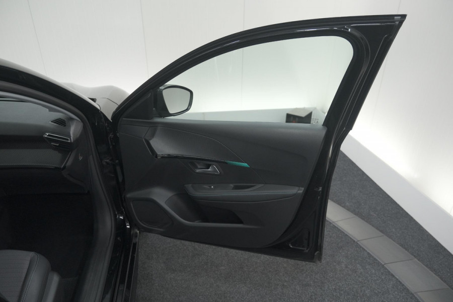 Peugeot e-208 EV Allure 50 kWh | 3 Fase Laadfunctie | Parkeersensoren | Apple Carplay
