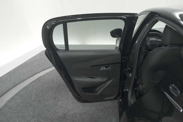 Peugeot e-208 EV Allure 50 kWh | 3 Fase Laadfunctie | Parkeersensoren | Apple Carplay