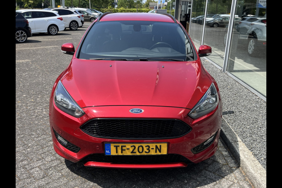Ford FOCUS Wagon 1.5 EcoBoost ST-Line 150pk/110kW 6-bak | Trekhaak | Stoel-, stuur en voorruitverwarming | SYNC3 | Carplay/Android Auto | etc. etc.
