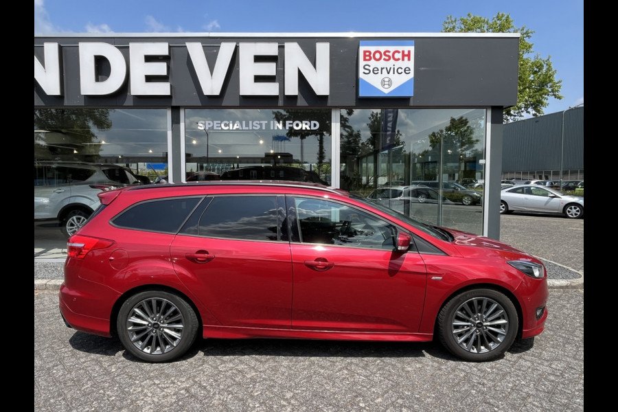 Ford FOCUS Wagon 1.5 EcoBoost ST-Line 150pk/110kW 6-bak | Trekhaak | Stoel-, stuur en voorruitverwarming | SYNC3 | Carplay/Android Auto | etc. etc.