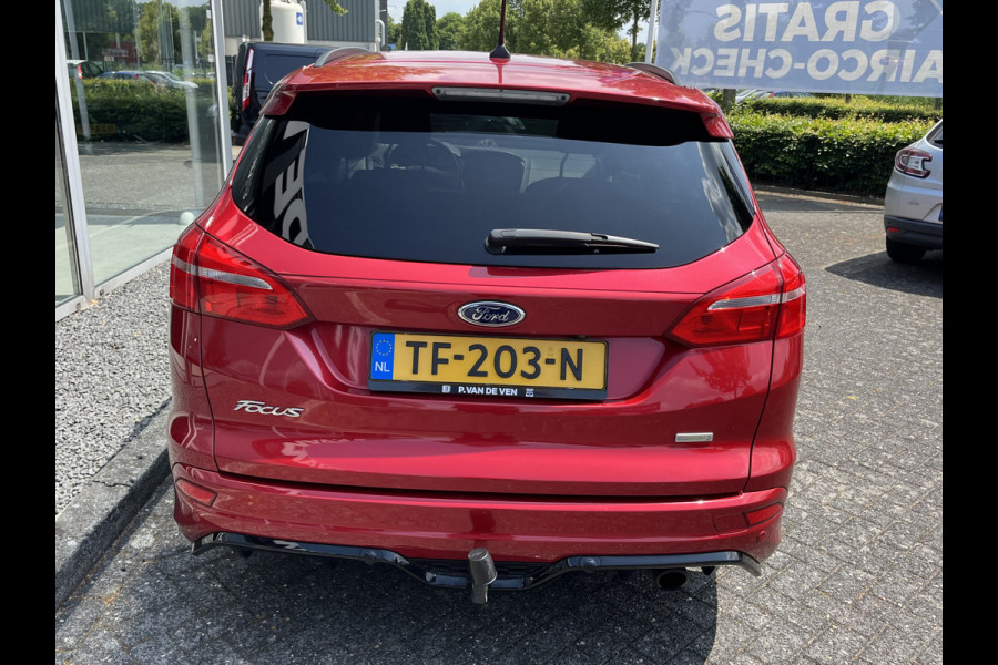 Ford FOCUS Wagon 1.5 EcoBoost ST-Line 150pk/110kW 6-bak | Trekhaak | Stoel-, stuur en voorruitverwarming | SYNC3 | Carplay/Android Auto | etc. etc.