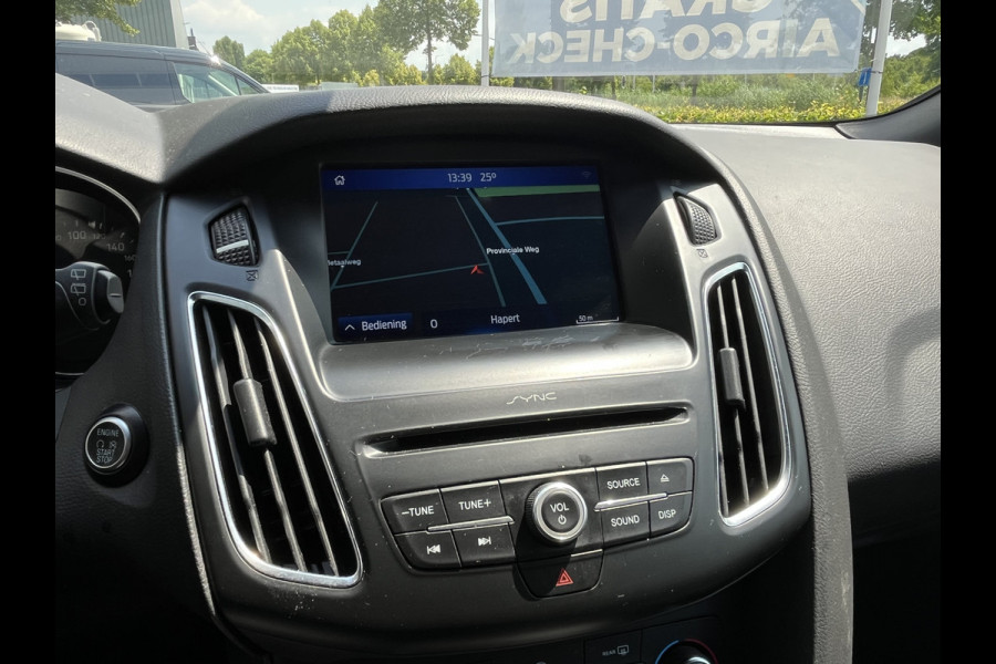 Ford FOCUS Wagon 1.5 EcoBoost ST-Line 150pk/110kW 6-bak | Trekhaak | Stoel-, stuur en voorruitverwarming | SYNC3 | Carplay/Android Auto | etc. etc.
