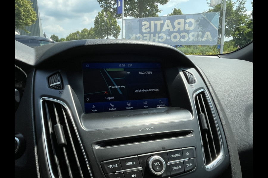 Ford FOCUS Wagon 1.5 EcoBoost ST-Line 150pk/110kW 6-bak | Trekhaak | Stoel-, stuur en voorruitverwarming | SYNC3 | Carplay/Android Auto | etc. etc.