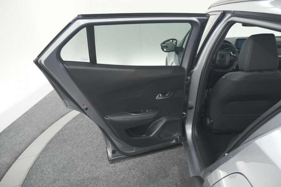 Peugeot 2008 Hybrid 136 e-DCS6 Allure | 360 Camera | Adaptieve Cruise Control | Dodehoekdetectie | Navigatie