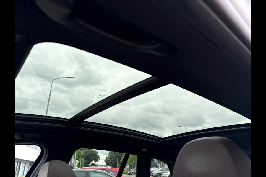 BMW iX3 High Executive 80 kWh / Trekhaak / Panoramadak / 360Camera / Head-up / 20'' / Leder / Harman Kardon / Navigatie / Memory seats / Dodehoek / DAB / Stoelverwarming / Cruise Control Adaptief