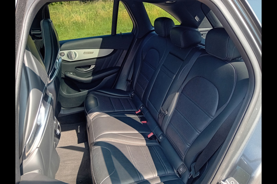Mercedes-Benz GLC AMG 63 S 4MATIC+ KUIPSTOELEN, PANODAK, SENSOR ACHTERKLEP