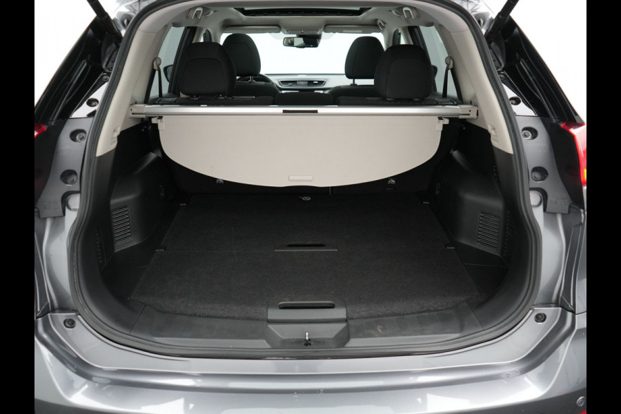 Nissan X-Trail 1.3 DIG-T N-Tec Automaat Dealer O.H. | Panodak | Navigatie | 360 Camera | Stoel & Stuurverwarming | LED Koplampen | Climate Control | Cruise Control | DAB |