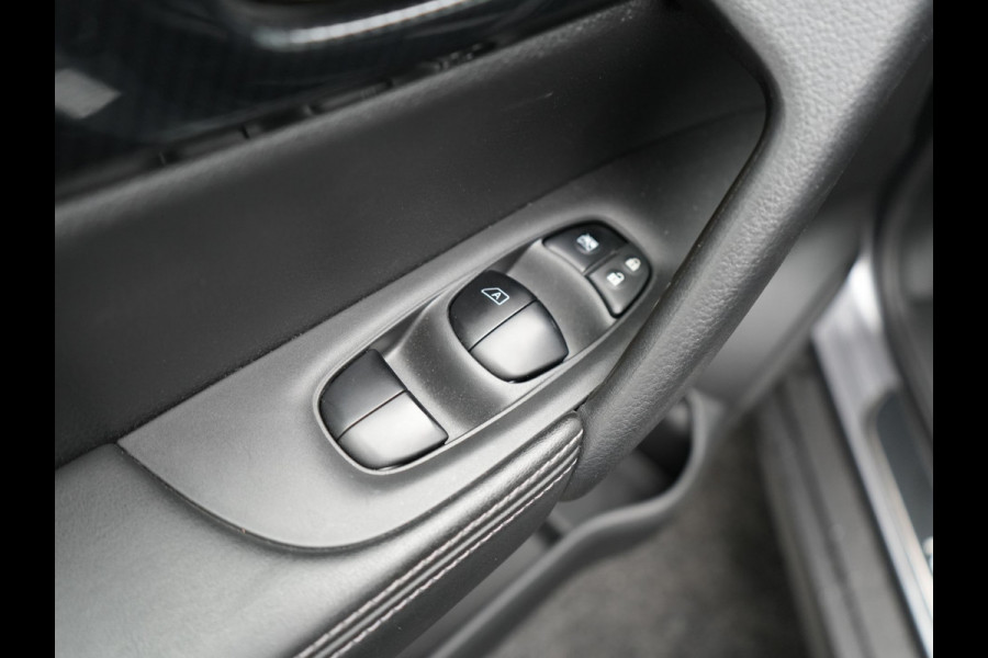 Nissan X-Trail 1.3 DIG-T N-Tec Automaat Dealer O.H. | Panodak | Navigatie | 360 Camera | Stoel & Stuurverwarming | LED Koplampen | Climate Control | Cruise Control | DAB |