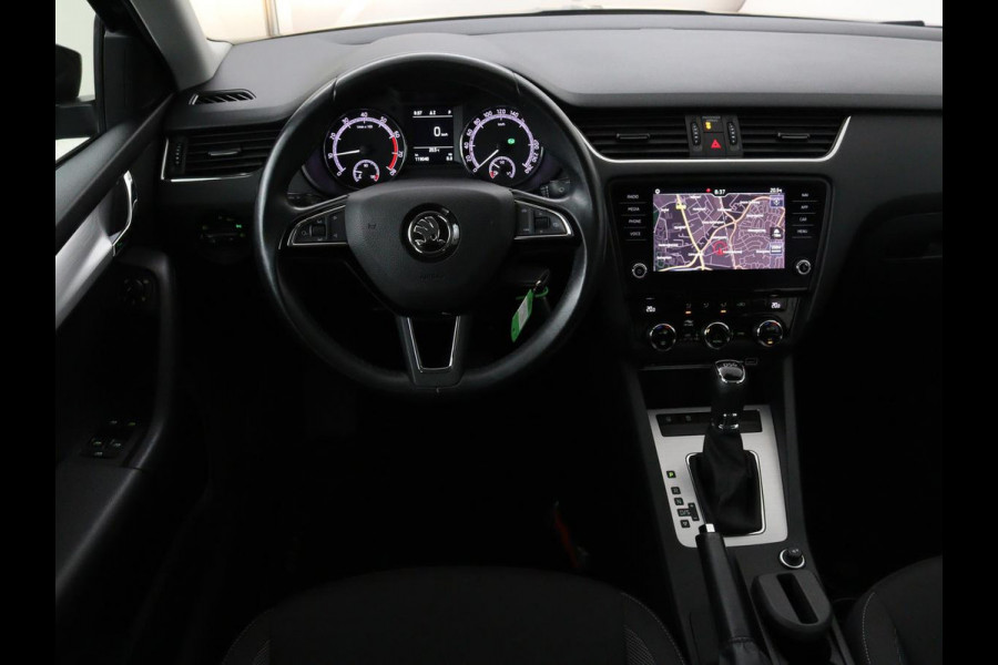 Škoda Octavia Combi 1.0 TSI Grt Amb. Bns | Adaptive cruise | DSG Automaat | Climate control | Carplay | Parkeerhulp