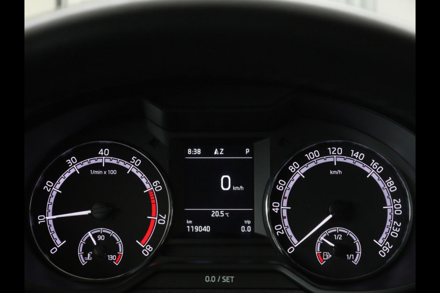 Škoda Octavia Combi 1.0 TSI Grt Amb. Bns | Adaptive cruise | DSG Automaat | Climate control | Carplay | Parkeerhulp