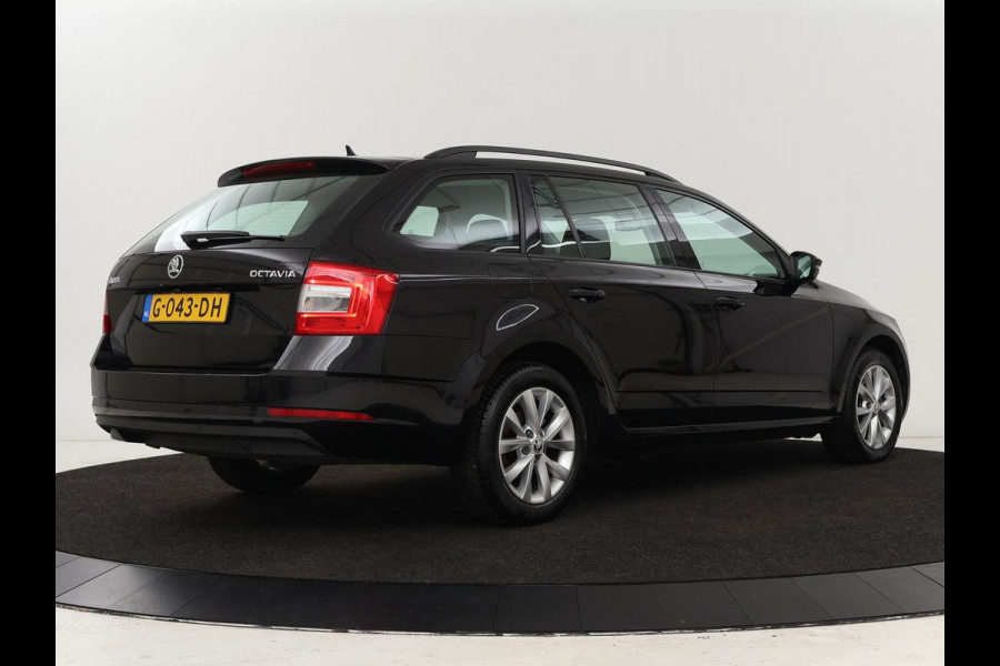 Škoda Octavia Combi 1.0 TSI Grt Amb. Bns | Adaptive cruise | DSG Automaat | Climate control | Carplay | Parkeerhulp