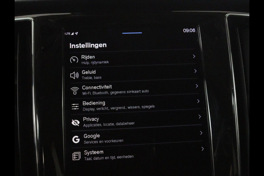 Volvo V60 2.0 B4 Core | 58.000km NAP | Stoel & Stuurverwarming | Full LED | Carplay | Camera | Elektrische achterklep | Navigatie