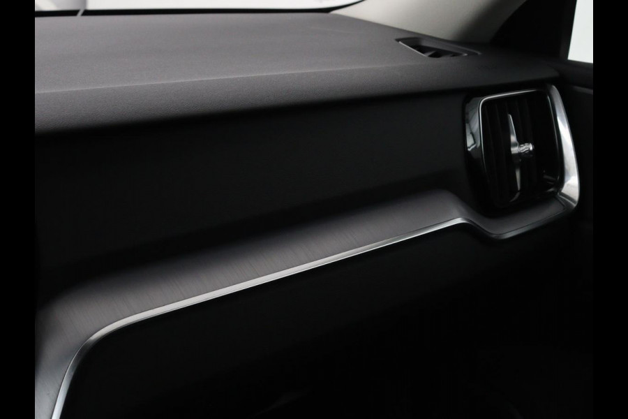 Volvo V60 2.0 B4 Core | 58.000km NAP | Stoel & Stuurverwarming | Full LED | Carplay | Camera | Elektrische achterklep | Navigatie