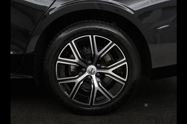 Volvo V60 2.0 B4 Core | 58.000km NAP | Stoel & Stuurverwarming | Full LED | Carplay | Camera | Elektrische achterklep | Navigatie