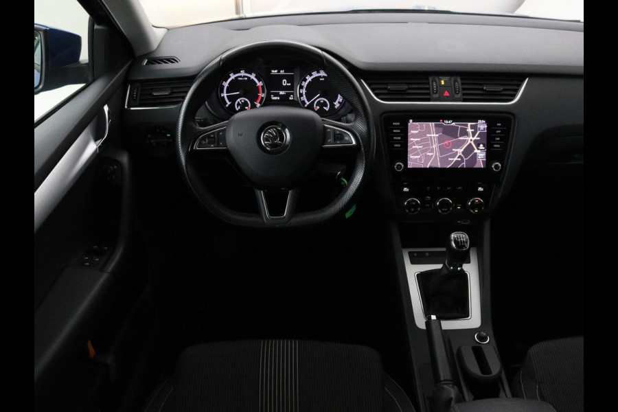 Škoda Octavia Combi 1.0 TSI Grt Amb. Bns | Camera | Trekhaak | Adaptive cruise | Carplay | Navigatie | Sportstoelen | Climate control