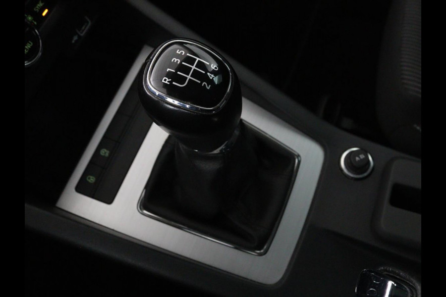Škoda Octavia Combi 1.0 TSI Grt Amb. Bns | Camera | Trekhaak | Adaptive cruise | Carplay | Navigatie | Sportstoelen | Climate control