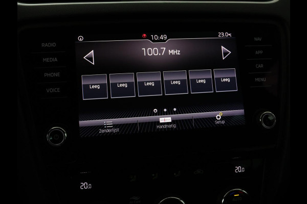 Škoda Octavia Combi 1.0 TSI Grt Amb. Bns | Camera | Trekhaak | Adaptive cruise | Carplay | Navigatie | Sportstoelen | Climate control