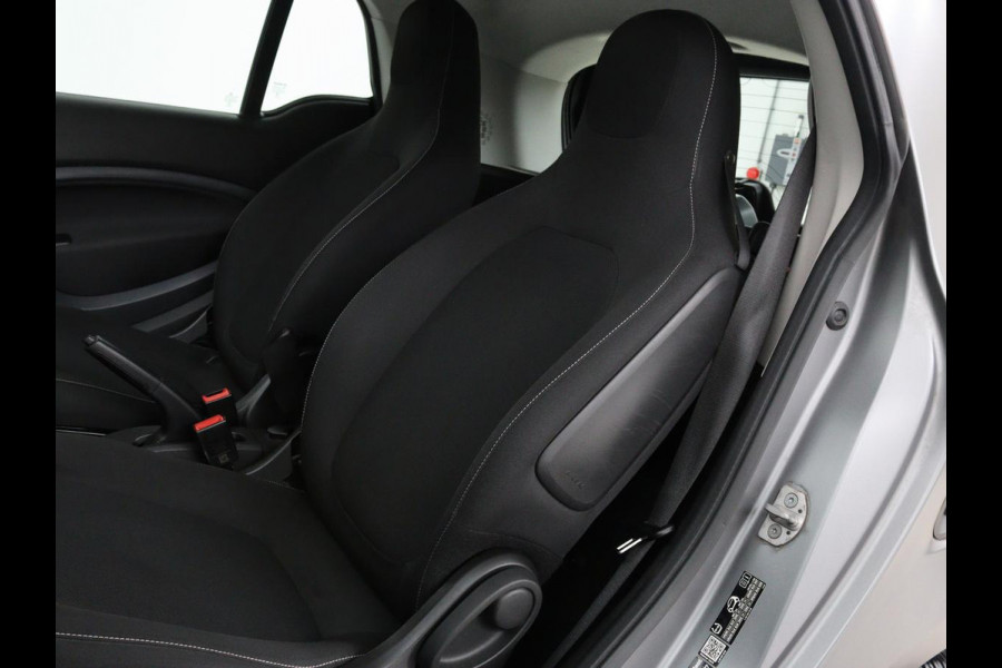 Smart Fortwo 1.0 Turbo Proxy | Elektrisch vouwdak | Camera | Bleutooth | LED | Automaat | Cruise control | Climate control