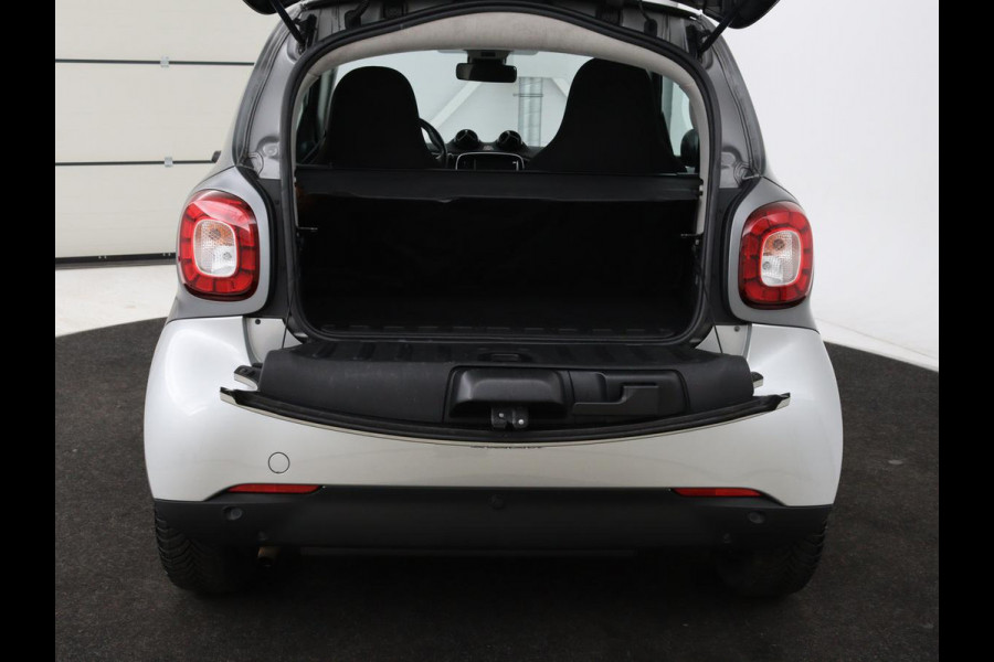 Smart Fortwo 1.0 Turbo Proxy | Elektrisch vouwdak | Camera | Bleutooth | LED | Automaat | Cruise control | Climate control