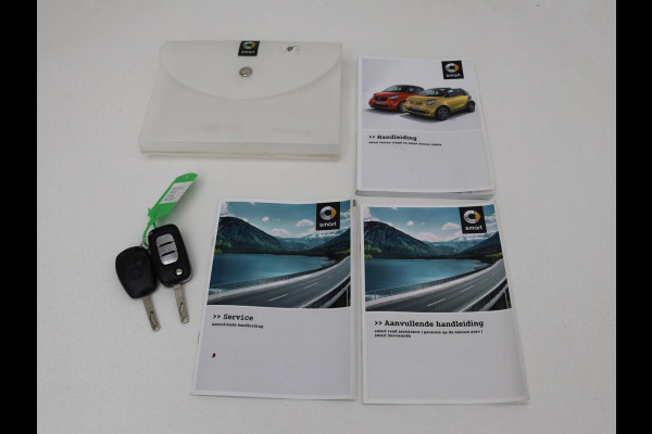 Smart Fortwo 1.0 Turbo Proxy | Elektrisch vouwdak | Camera | Bleutooth | LED | Automaat | Cruise control | Climate control