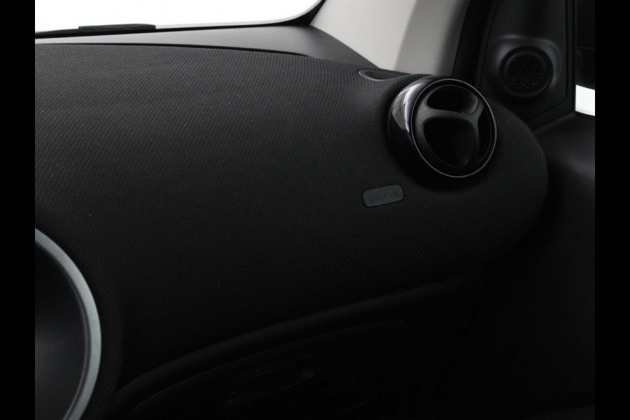 Smart Fortwo 1.0 Turbo Proxy | Elektrisch vouwdak | Camera | Bleutooth | LED | Automaat | Cruise control | Climate control