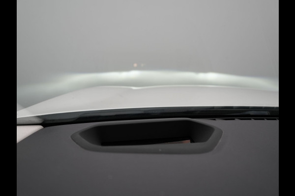 BMW 5 Serie Touring 530e xDrive Luxury Line Plug In Hybrid 293pk PHEV | Panodak | Laser LED | 360 Camera | Lederen Comfortstoelen Memory | Head Up | Keyless | Stuur Verwarmd | BLIS |