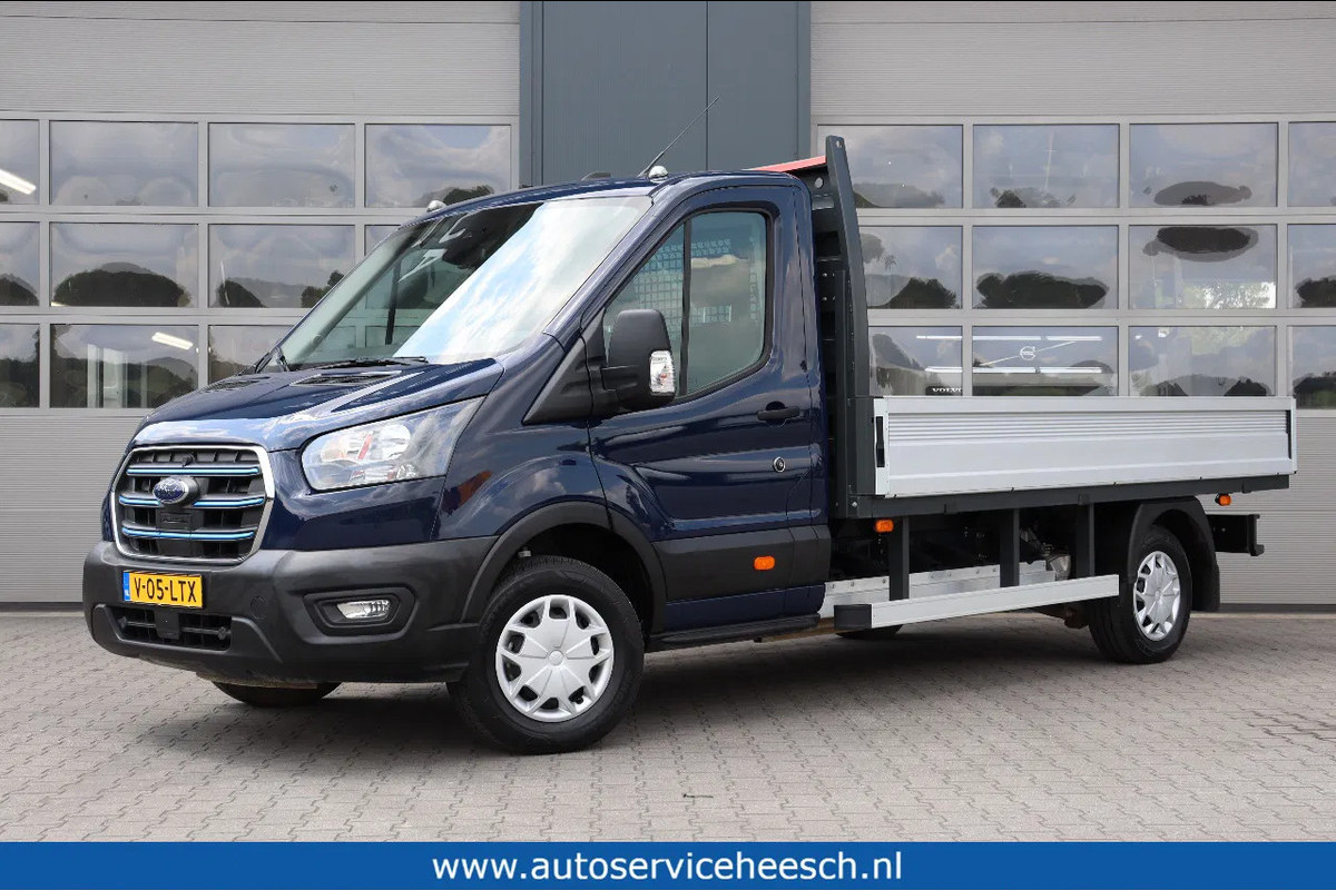 Ford E-Transit 390 L3 68kWh l OPEN LAADBAK l AIRCO l NAVIGATIE l CAMERA Ford E-Transit 390 L3 68kWh l OPEN LAADBAK l AIRCO l NAVIGATIE l CAMERA