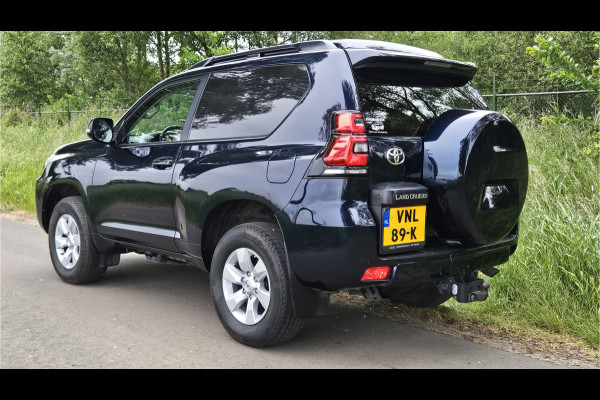 Toyota Land Cruiser 2.8 D-4D-F Comfort High Roof Blind Van