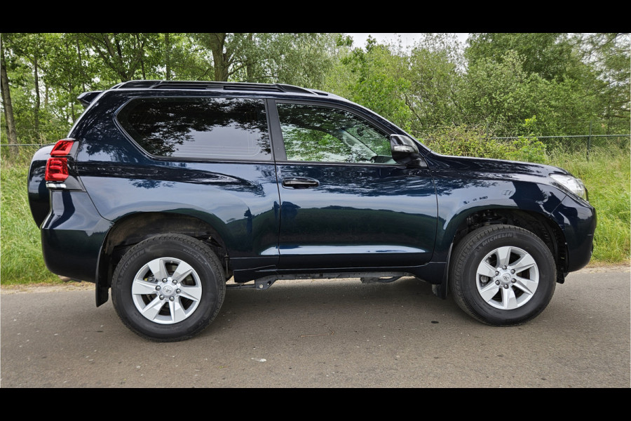 Toyota Land Cruiser 2.8 D-4D-F Comfort High Roof Blind Van