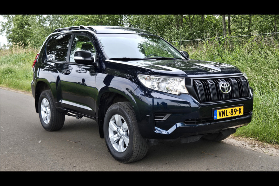 Toyota Land Cruiser 2.8 D-4D-F Comfort High Roof Blind Van