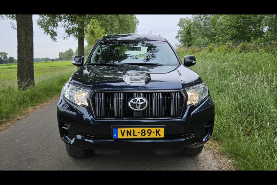 Toyota Land Cruiser 2.8 D-4D-F Comfort High Roof Blind Van