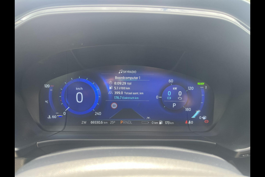 Ford Kuga 2.5 PHEV ST-Line X 225pk | Panoramadak | Winter pack | Adaptive cruise control | Head up display | 19 inch
